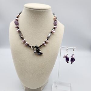 Elegant Silver Tone Necklace with Peacock Pearls & Amethyst Beads Jewelry Set